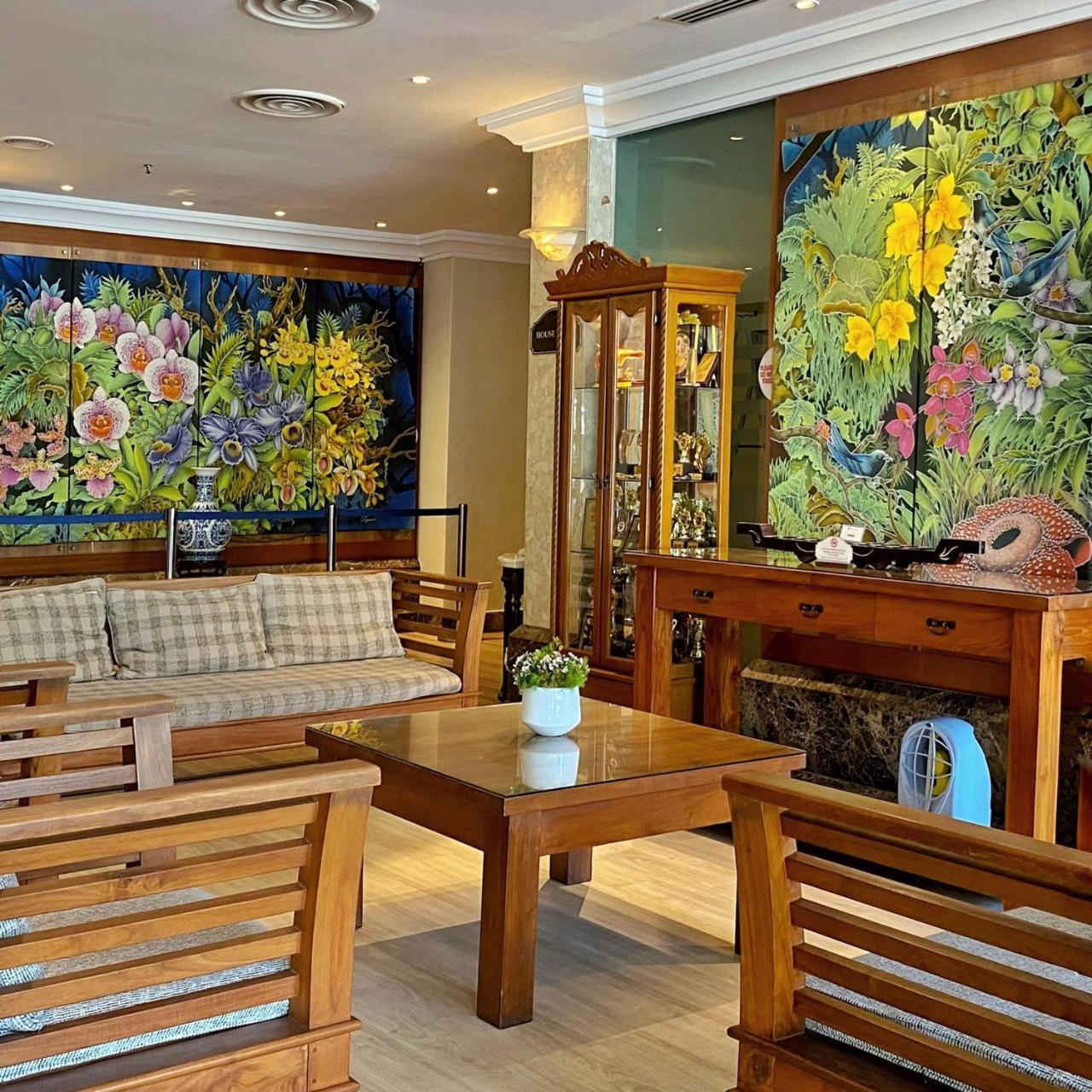 Maluri Hotel